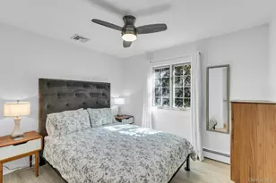 111 Bay Ave E, Hampton Bays, NY 11946 - Photo 17