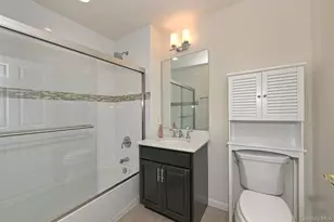 212 Clubhouse Cir, Melville, NY 11747 - Photo 15