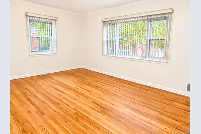 73-27 198th Street #2nd FL, Fresh Meadows, NY 11366 - Photo 3