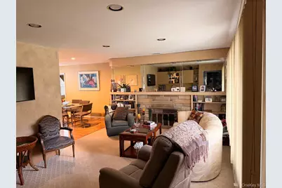 3473 S Hawthorne Drive S, Wantagh, NY 11793 - Photo 3