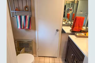 3473 S Hawthorne Drive S, Wantagh, NY 11793 - Photo 19
