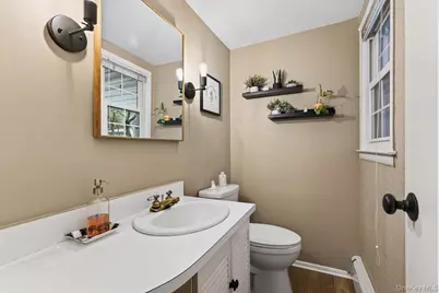 39 Drohan Street, Huntington, NY 11743 - Photo 21