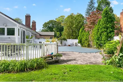 39 Drohan Street, Huntington, NY 11743 - Photo 33
