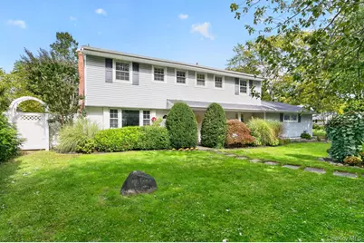 39 Drohan Street, Huntington, NY 11743 - Photo 3