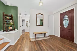 39 Drohan St, Huntington, NY 11743 - Photo 5