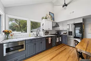 39 Drohan St, Huntington, NY 11743 - Photo 17