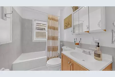 9410 82nd Place, Ozone Park, NY 11416 - Photo 15