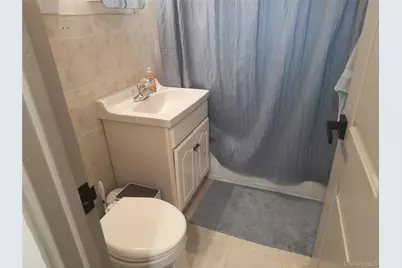 1304 Midland Avenue #B41, Yonkers, NY 10704 - Photo 15
