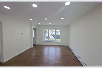 200 Raff Avenue, Elmont, NY 11003 - Photo 5