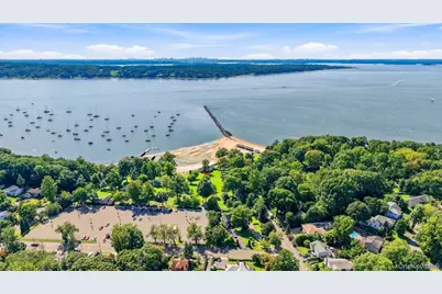 55 Southfield Road, Glen Cove, NY 11542 - Photo 29