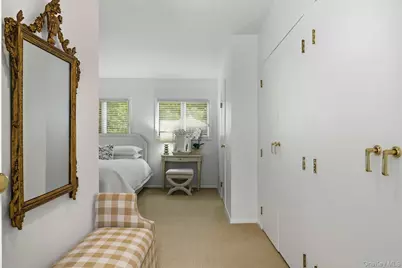55 Southfield Road, Glen Cove, NY 11542 - Photo 15