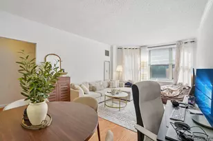300 Mamaroneck Ave, White Plains, NY 10605 - Photo 7