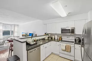 300 Mamaroneck Ave, White Plains, NY 10605 - Photo 9