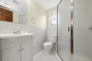 3849 Wesley St, Seaford, NY 11783 - Photo 15
