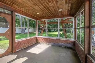 531 5th St, East Northport, NY 11731 - Photo 21
