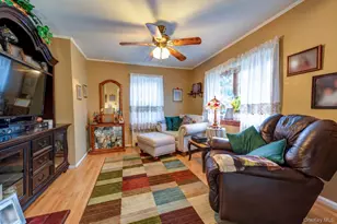 3884 Lincoln St, Seaford, NY 11783 - Photo 11