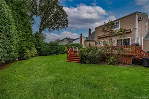 3884 Lincoln St, Seaford, NY 11783 - Photo 23