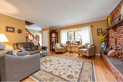 3884 Lincoln Street, Seaford, NY 11783 - Photo 5