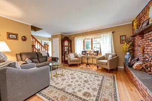 3884 Lincoln St, Seaford, NY 11783 - Photo 5