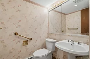 102 Neptune Dr, Monroe, NY 10950 - Photo 29