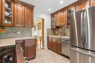 15 Pine Cone St, Middle Island, NY 11953 - Photo 9