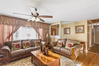 15 Pine Cone Street, Middle Island, NY 11953 - Photo 5