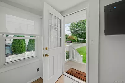 423 Bellevue Avenue, Yonkers, NY 10703 - Photo 13