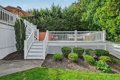 423 Bellevue Avenue, Yonkers, NY 10703 - Photo 27