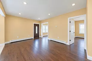 236 Plainview Rd, Hicksville, NY 11801 - Photo 9