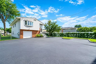 263 Commack Road, Deer Park, NY 11729 - Photo 3