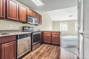 1128 Willow Ln, Valley Stream, NY 11580 - Photo 9