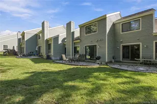 22 Village Green, Port Chester, NY 10573 - Photo 23