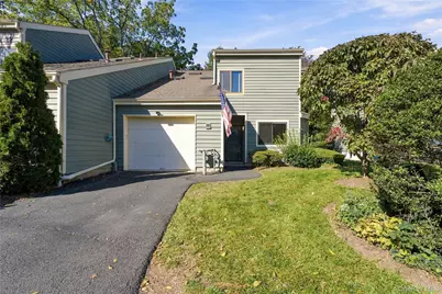 22 Village Green, Port Chester, NY 10573 - Photo 25