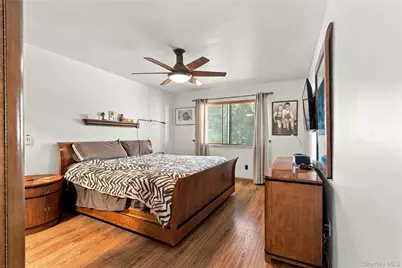 22 Village Green, Port Chester, NY 10573 - Photo 11