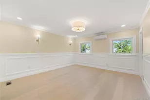 1059 Denton Ave, Manhasset Hills, NY 11040 - Photo 21