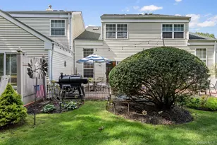 75 Fox Ct, Manorville, NY 11949 - Photo 19