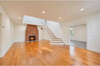 118 Baker Hill Road, Great Neck, NY 11023 - Photo 3