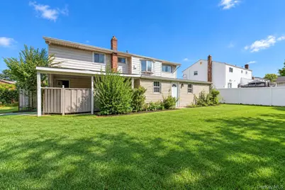 286 W 13th Street, Deer Park, NY 11729 - Photo 3