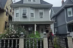 91-32 116th St, Richmond Hill North, NY 11418 - Photo 1
