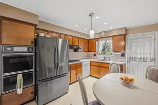 24 Dorchester Dr, Airmont, NY 10952 - Photo 9