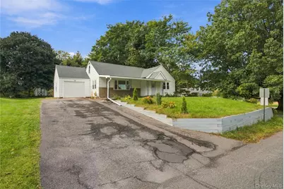 3 Hilltop Drive, New Windsor, NY 12553 - Photo 5