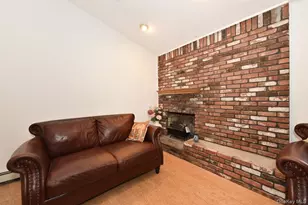 17 Greenvale Dr, East Northport, NY 11731 - Photo 7