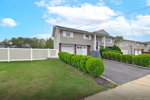 105 N Lewis Ave, Lindenhurst, NY 11757 - Photo 3