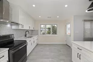 105 N Lewis Ave, Lindenhurst, NY 11757 - Photo 17