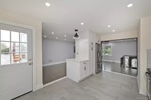 105 N Lewis Ave, Lindenhurst, NY 11757 - Photo 19