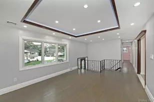 105 N Lewis Ave, Lindenhurst, NY 11757 - Photo 11