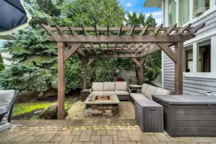 2817 Riverside Dr, Wantagh, NY 11793 - Photo 33