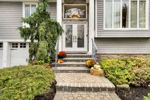 2817 Riverside Dr, Wantagh, NY 11793 - Photo 39