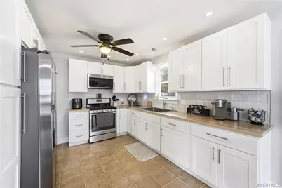 55 Cooper Street, Babylon, NY 11702 - Photo 11