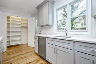 33 Marwood N, Port Washington, NY 11050 - Photo 9